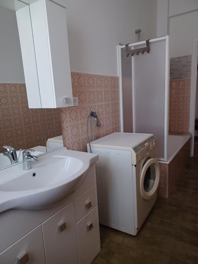 Vreni Lodge Финале Лигуре Екстериор снимка